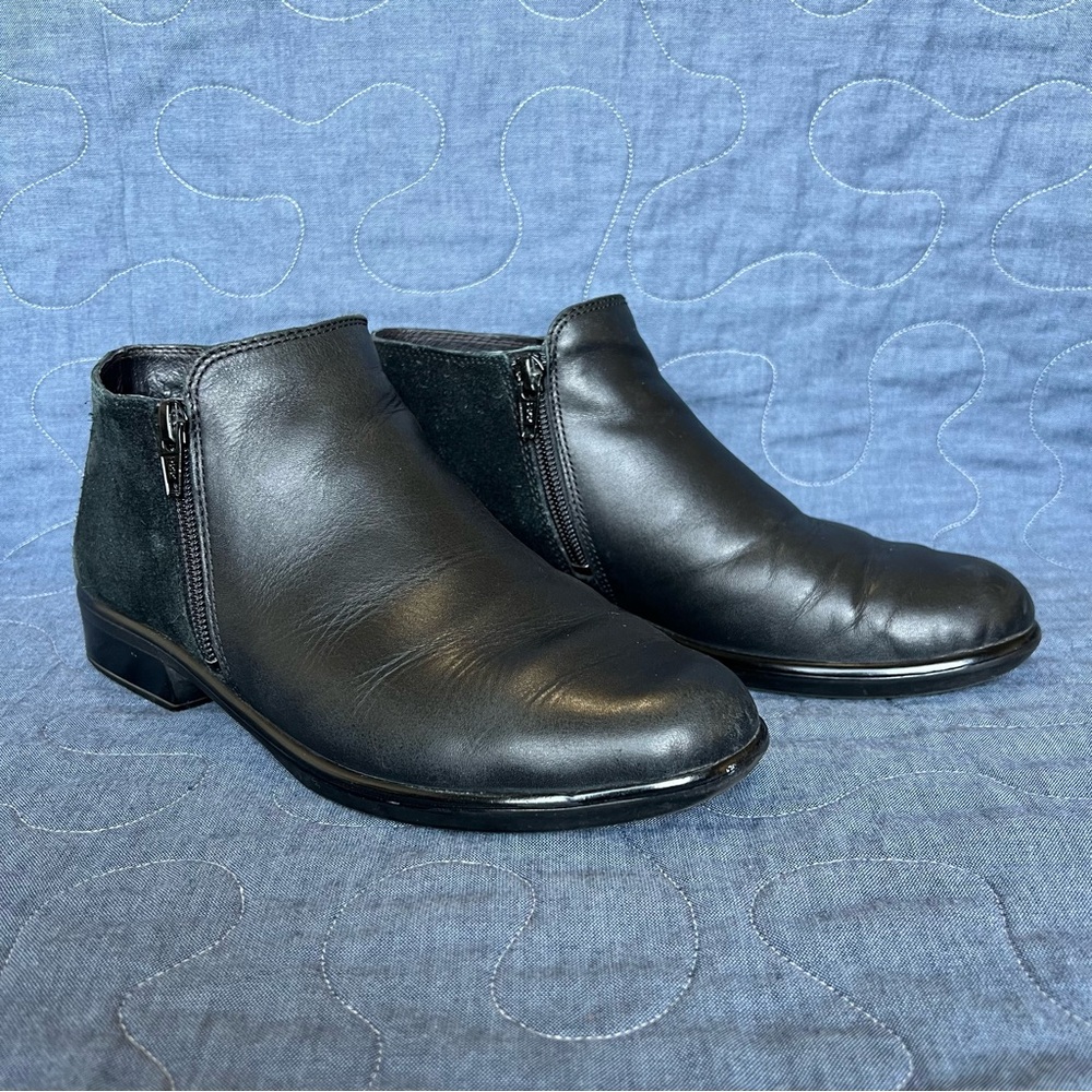 Naot Helm Black Suede & Leather Ankle Boots Booties Size 38 / 7.5 Women's